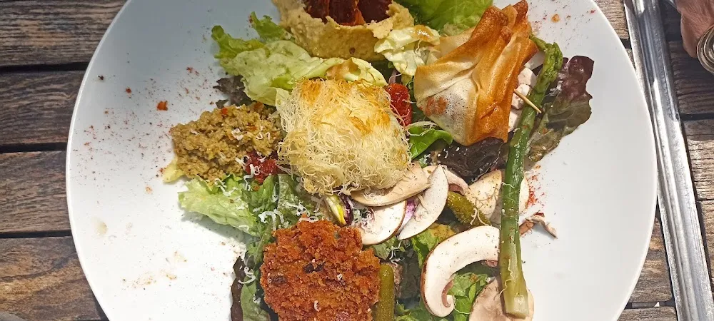 Salade Avec Nombreux Fromage